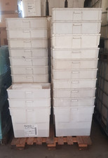 Contenitori in plastica con